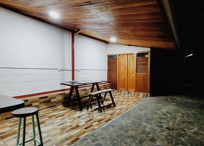 Habitación en casa particular Grand Luna - Monteverde Tilarán